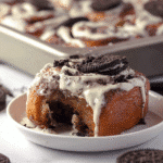 Cookies and Cream Cinnamon Rolls: Bakery Magic Unleashed!