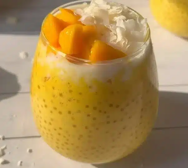 Delicious easy mango sago dessert pudding served in a bowl