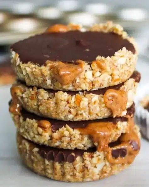 Healthy Chocolate Almond Butter Oat Cups | Recipe